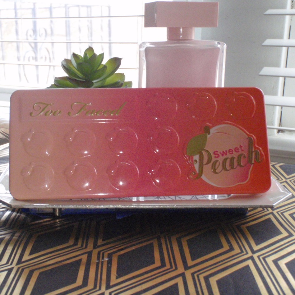 Too Faced Sweet Peach Palette